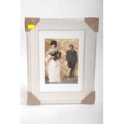21x30 JULIA 03-White
